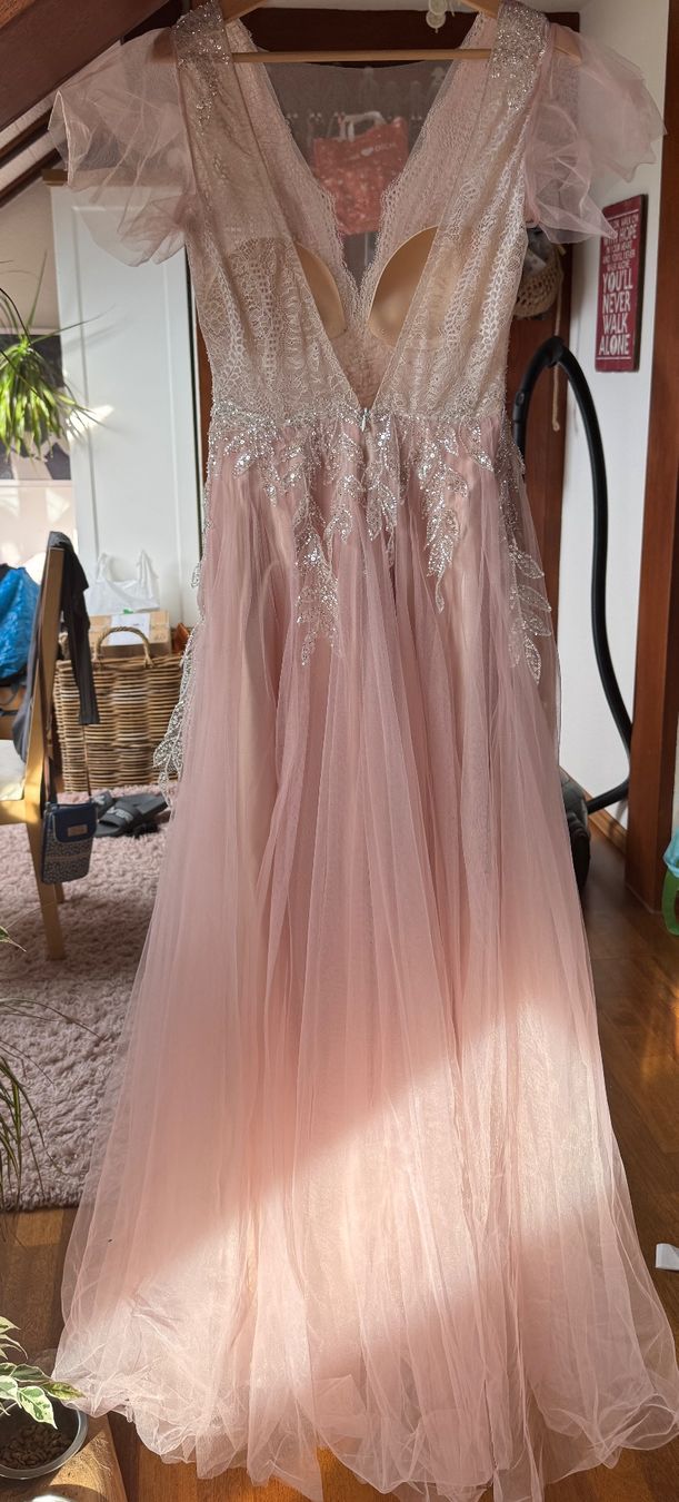 Kleider: Traumhaftes Abendkleid, Rosé mit Spitze, Grösse 36/S – Neu (gemäss Beschreibung) aus Herzogenbuchsee von SaRaDe77 1