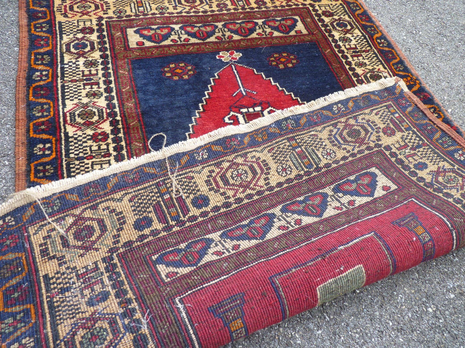 Teppiche: Orientteppich- Gebetsteppich 84x124cm – Gebraucht aus Küsnacht ZH von zoliboli01 5