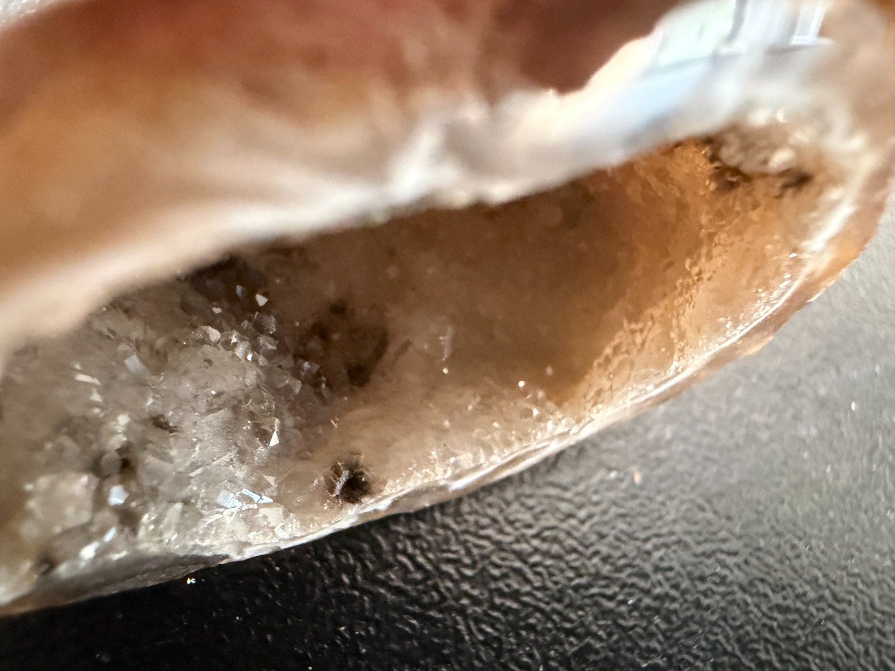 Mineralien & Heilsteine: Achatgeode, Südafrika ((2) – Gebraucht aus Muri b. Bern von Gemmes 1
