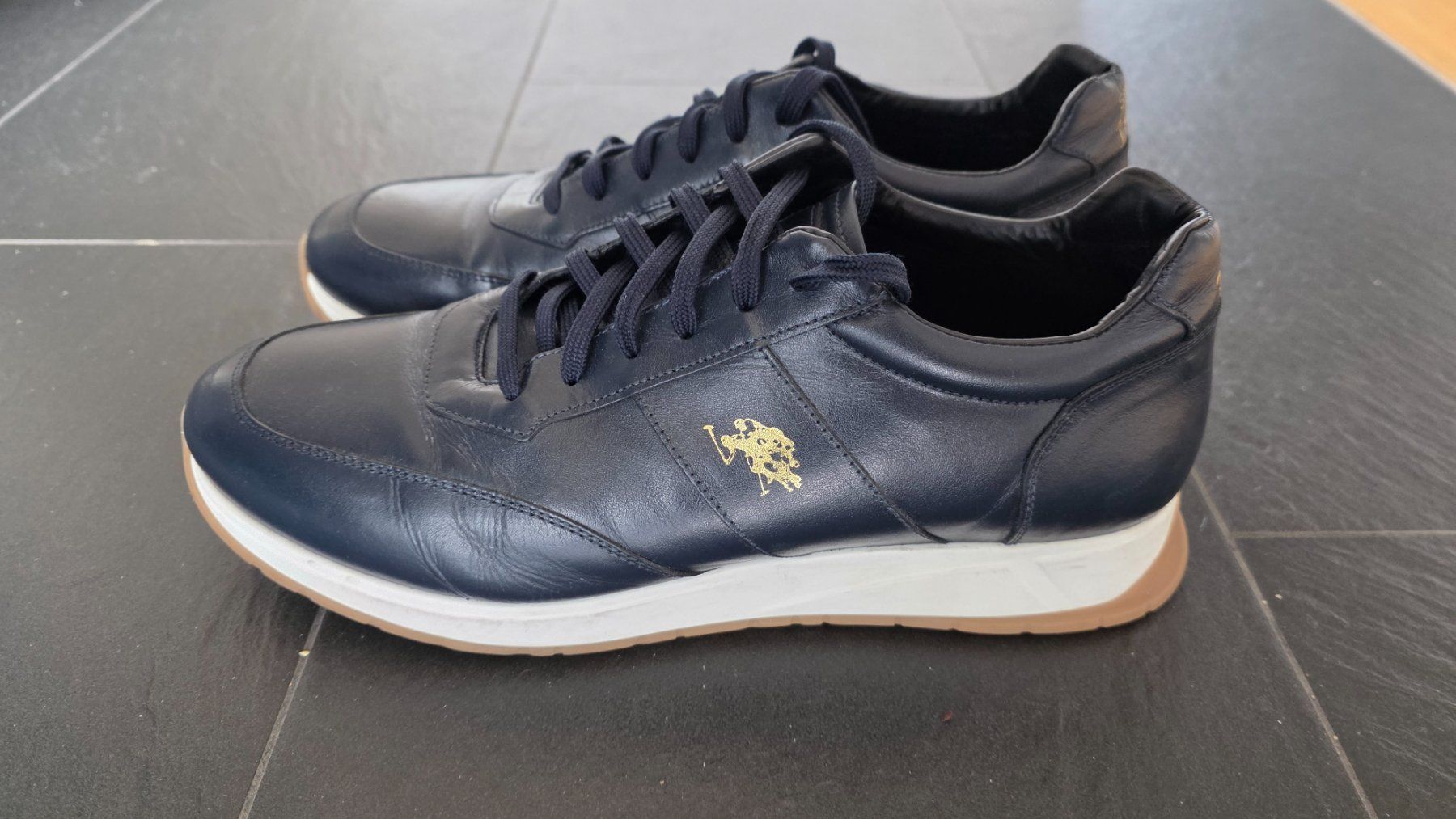 US Polo Scarpe da uomo: US Polo Assn. blue leather sneakers – Usato da Zürich venduto da ggg_ll7l