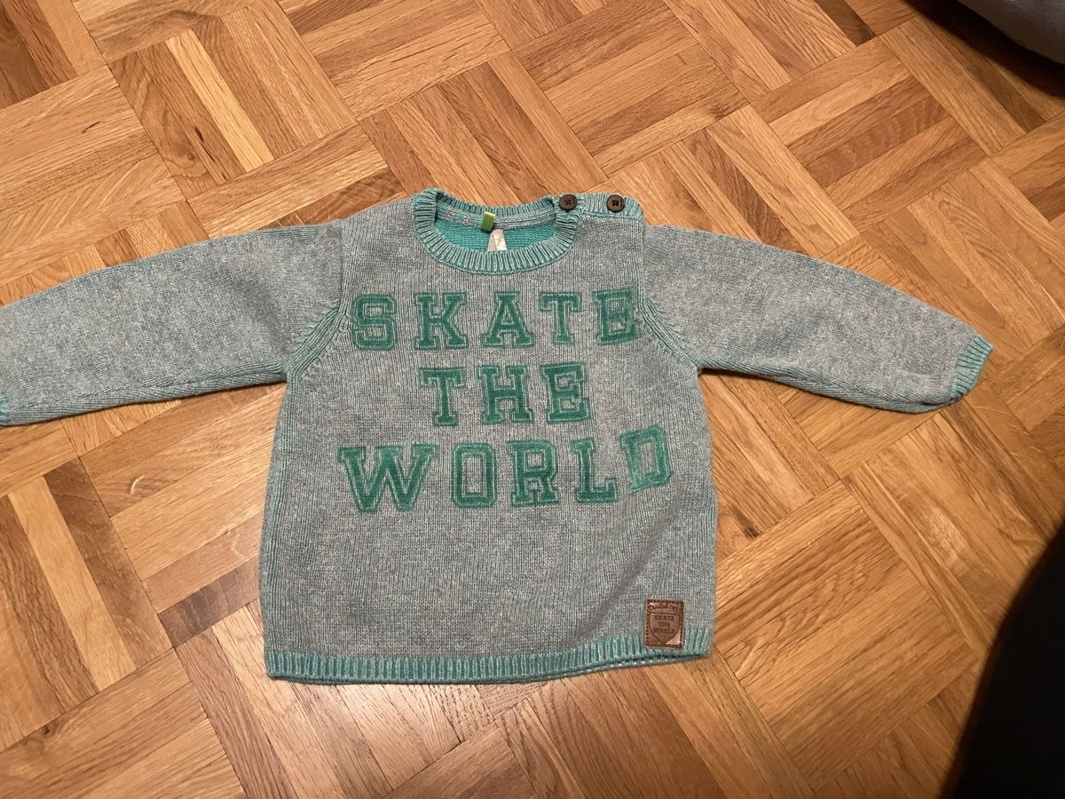 Pullover & Sweatshirts: Pull d'hiver Orchestra "Skate the World" 6 mois garçon – Neu (gemäss Beschreibung) aus Versoix von Pti-pois