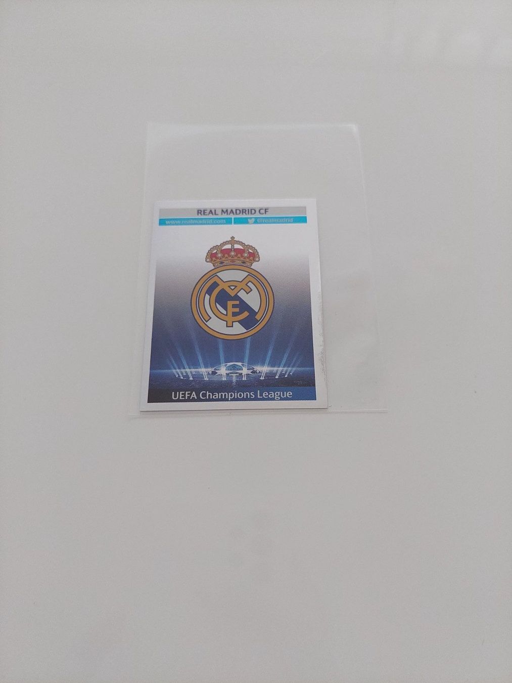 Panini Carte collezionabili: Real Madrid Wappen/Logo Glitzerbild CL 2013/14 – Usato da Köniz venduto da Toyscollect 2