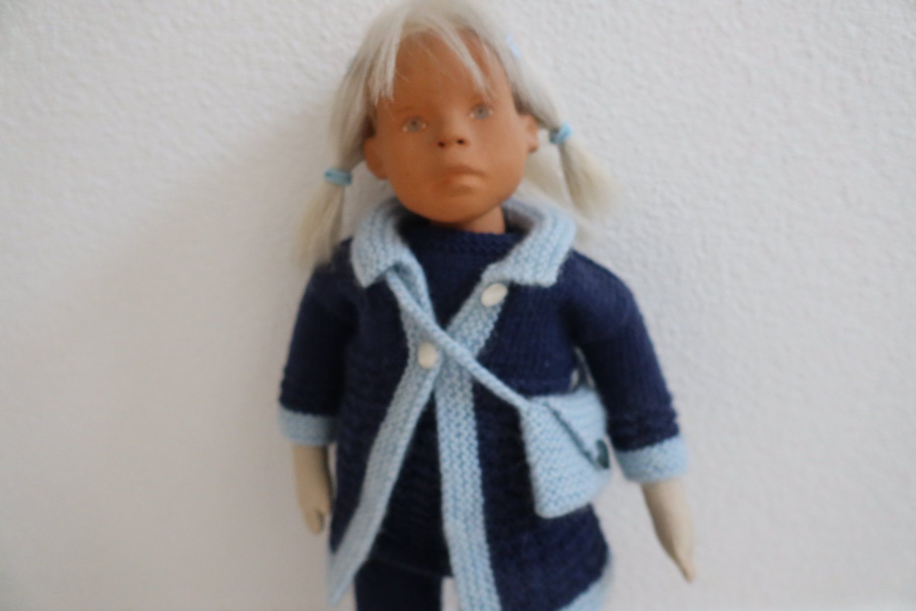 Puppen: Sascha-Puppe, Studio-Puppe? Handgestrickte Kleider, 45cm – Neu (gemäss Beschreibung) aus Rütihof von Melser2 1