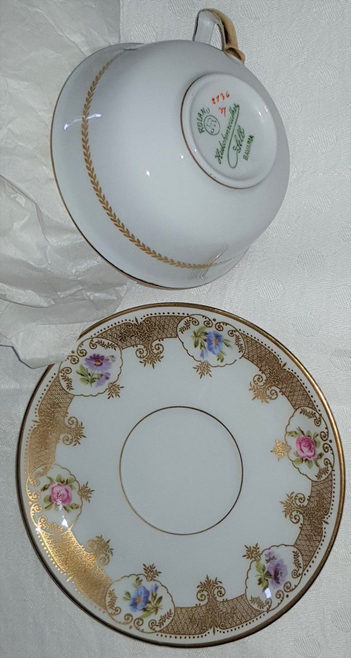 Hutschenreuther Tazze: Antike Mocca Tasse – Usato da Winterthur venduto da ursin0718 1