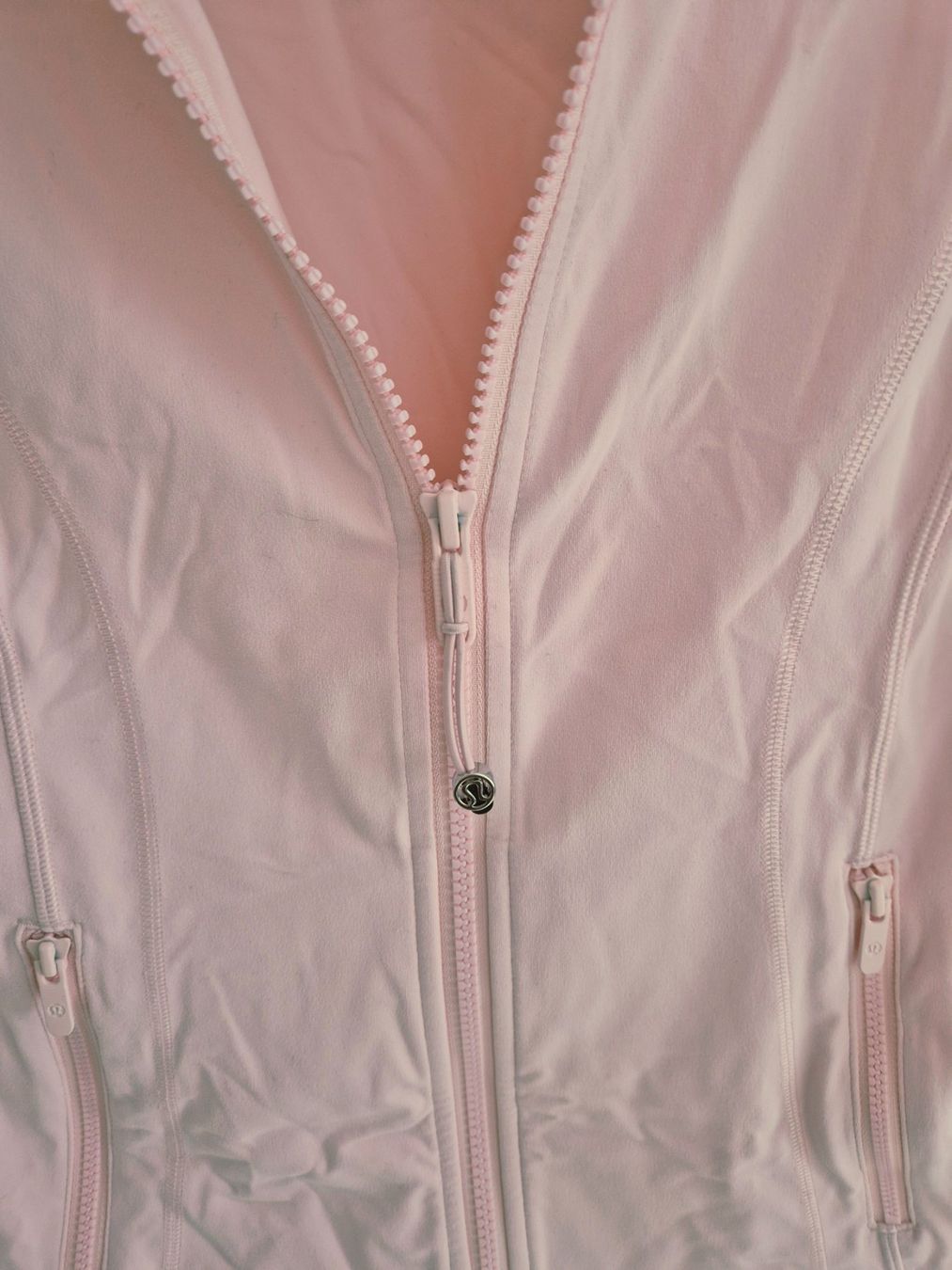 Lululemon Jacken: LULULEMON Define Jacke – Neu (gemäss Beschreibung) aus Niederhelfenschwil von usa001 1