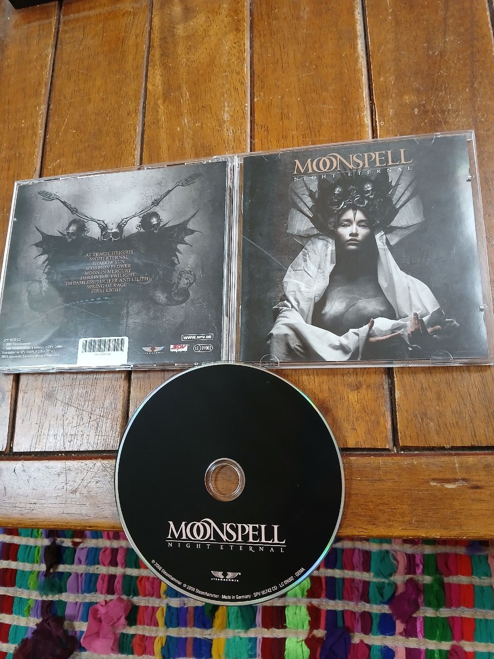 CDs: moonspell- night... – Gebraucht aus St-Cergue von VeganWarrior