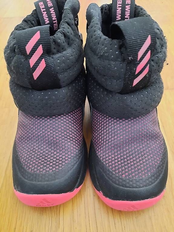 Adidas Scarpe da uomo: Winterstiefel /Boots Gr. 26 – Usato da Volketswil venduto da wan_kf9p