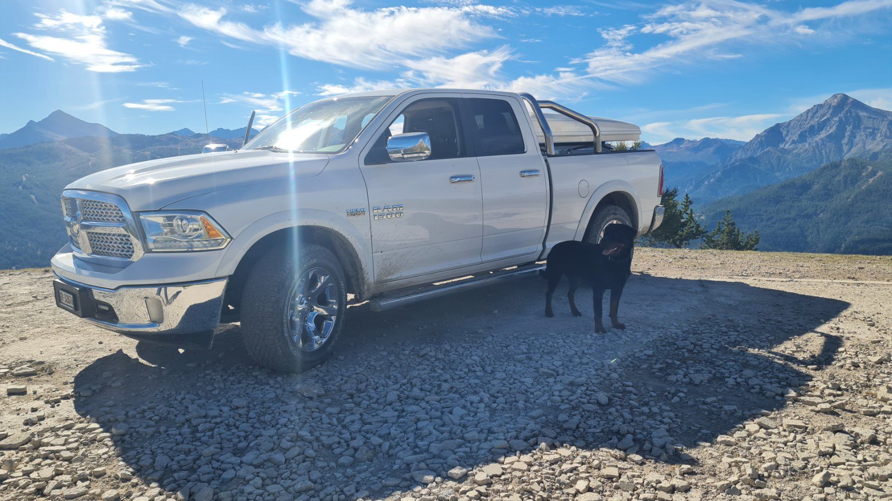 Dodge Autos: Dodge RAM Quad Cab 5.7 V8 HEMI – Gebraucht aus Chur von khu_cz29 2
