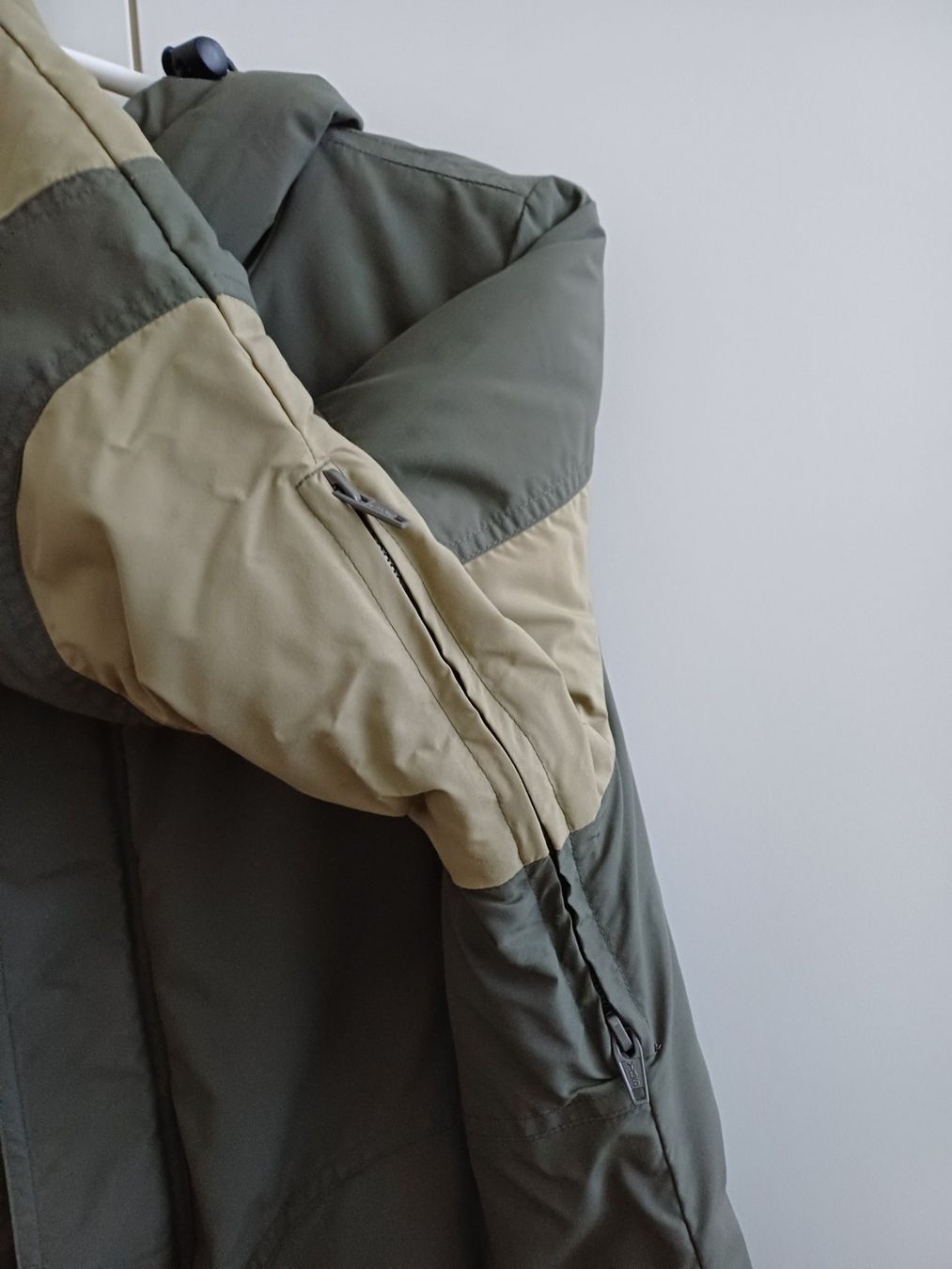 Nikita Giacche: Nikita Snowboard Ski Jacke S – Usato da Elgg venduto da Flurinal 5