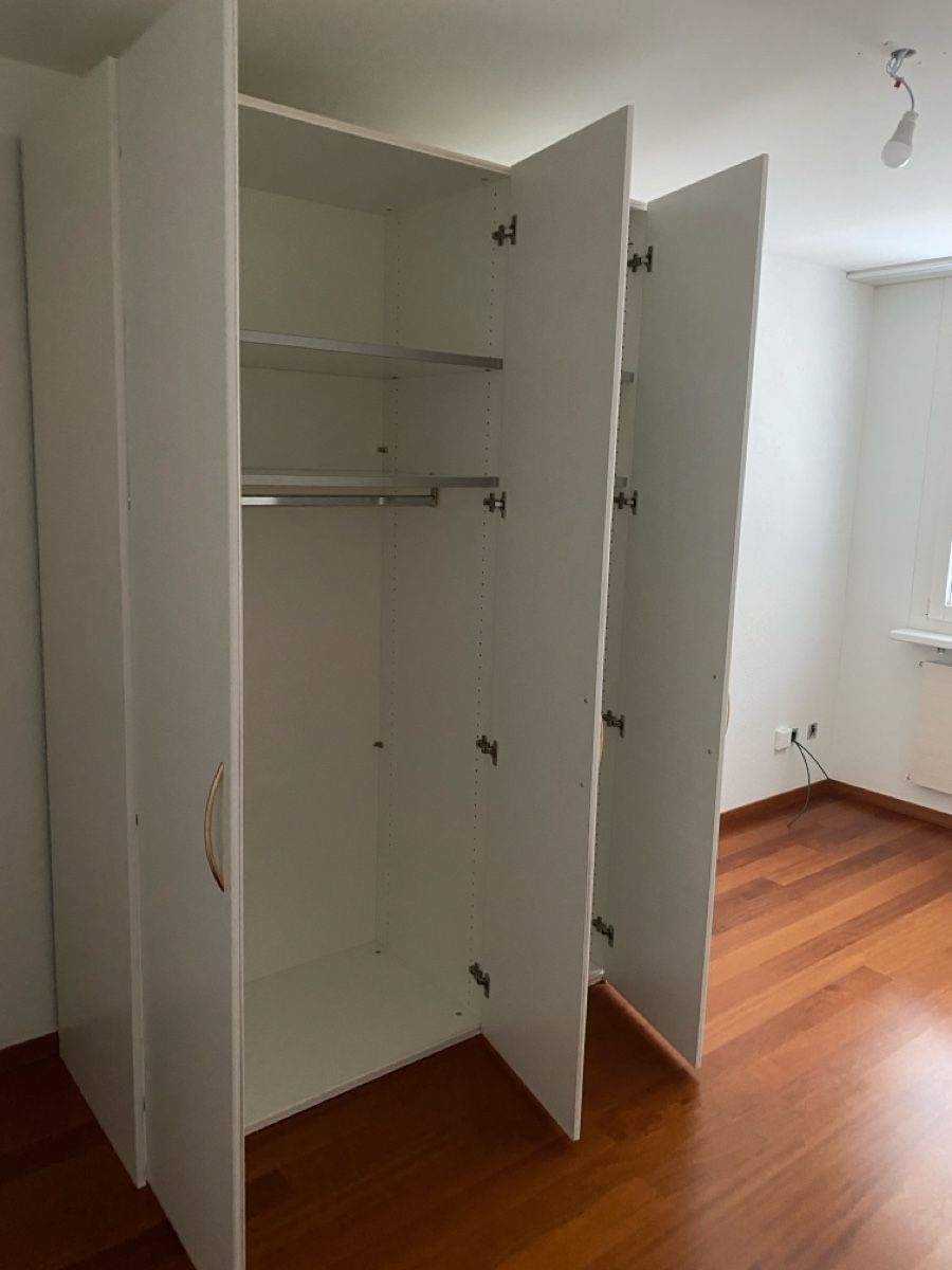 Schränke: Schrank – Gebraucht aus Horw von MOPA27 1