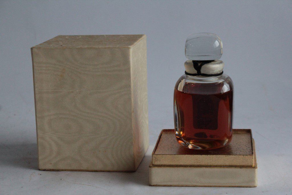 Givenchy Parfum & Eau de Toilette: GIVENCHY Parfum Le De 60 ml vintage – Gebraucht aus Vandoeuvres von Dom-Tom 4