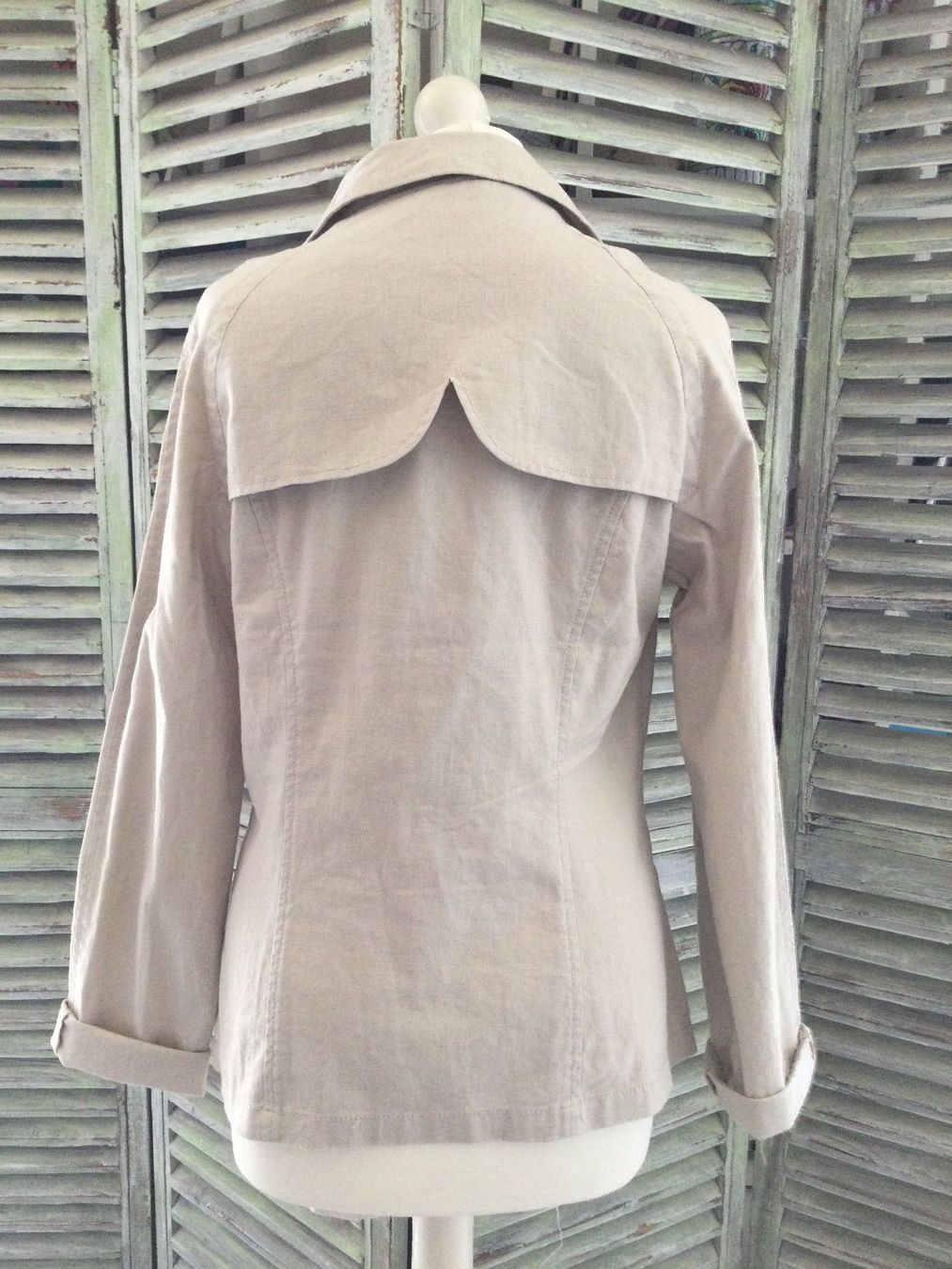 Giacche: Veste beige clair 55% lin NEUF – Nuovo e nell'imballaggio originale da Agiez venduto da chouchanelle 1