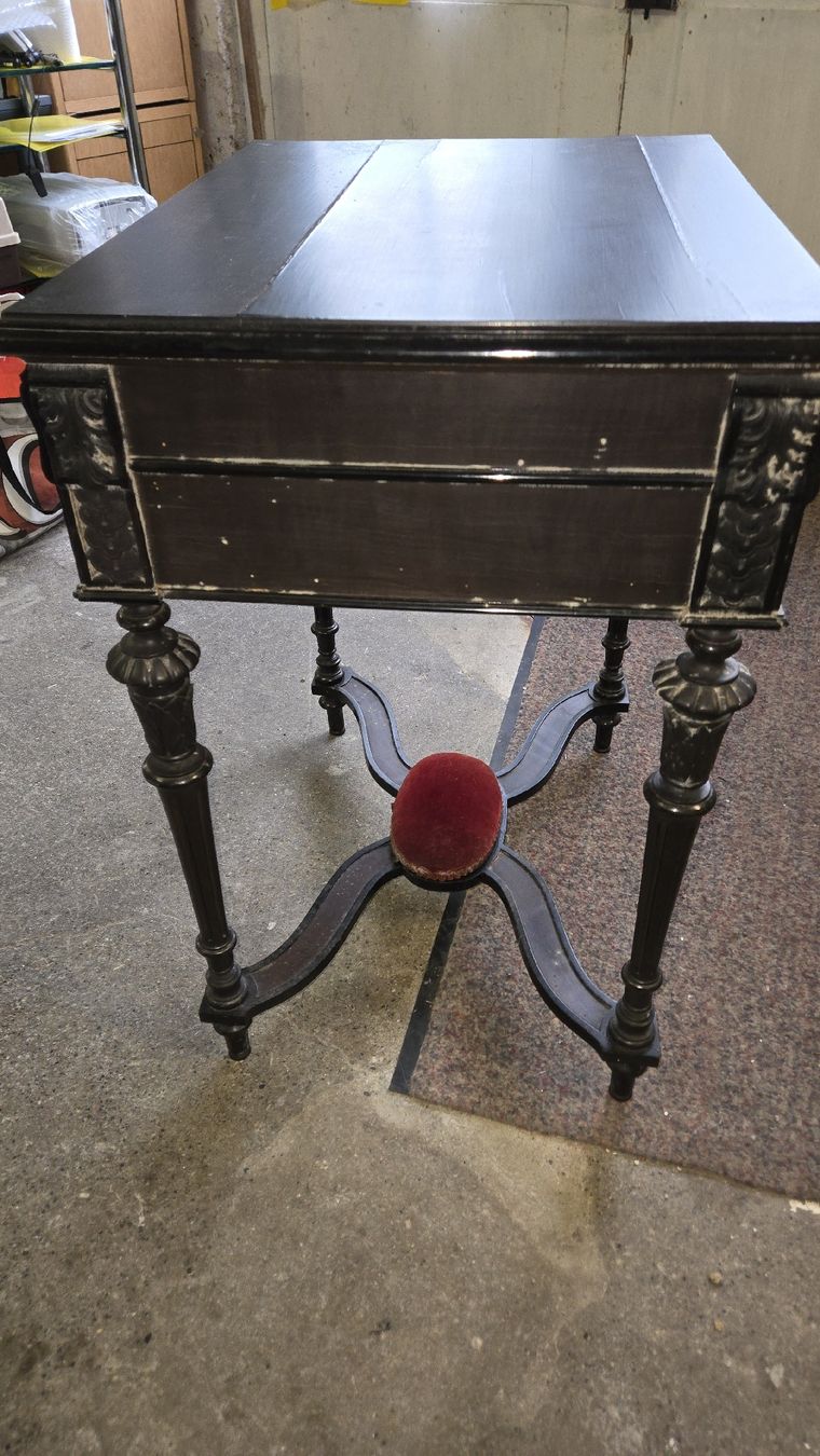 Tavoli: Antiker Tisch mit Schubladen ca. 1900 – Usato da Uzwil venduto da BrokiFloh 3