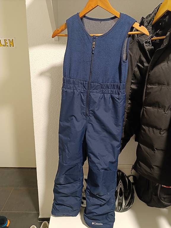 Anzüge, Sport- & Funktionsanzüge: Skianzug – Gebraucht aus Balgach von Achi010 1