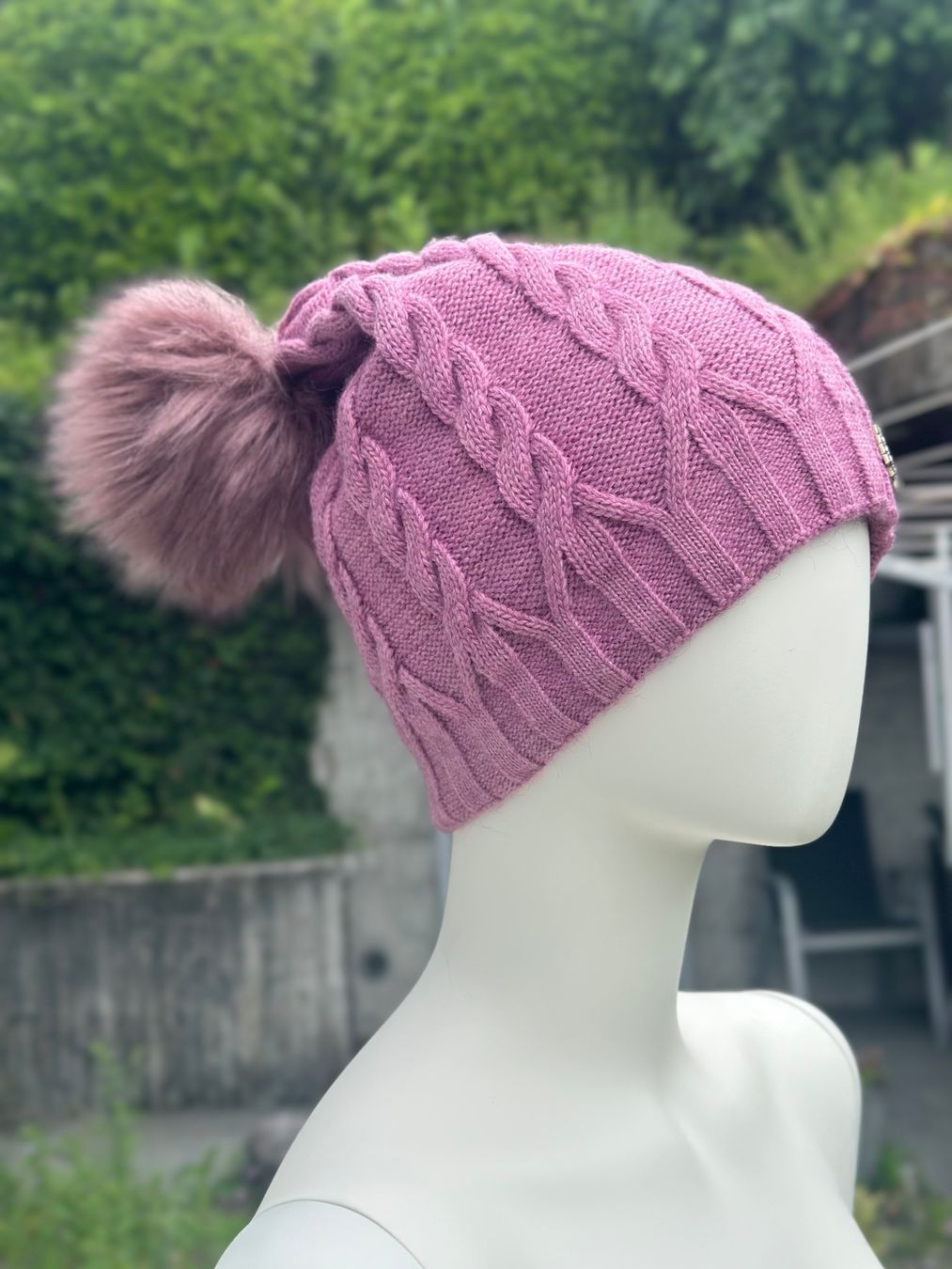 Copricapi, berretti & cappellini: Winter Bommel Mütze Strickmuster Rosa - ! – Usato da Zufikon venduto da Modestil365 4