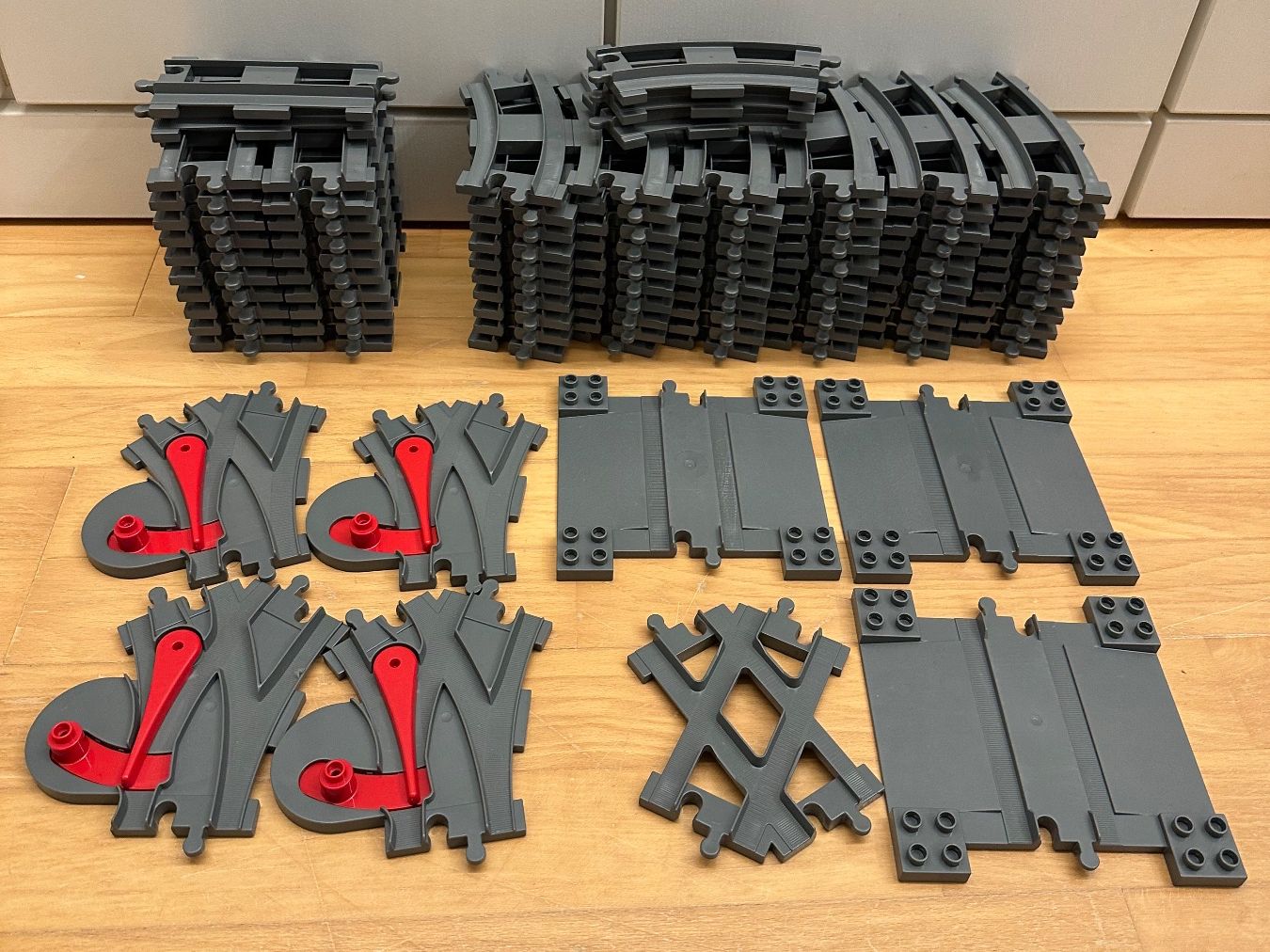 Lego Spielzeuge: Lego Duplo Eisenbahn Schienen – Gebraucht aus Ziefen von elika