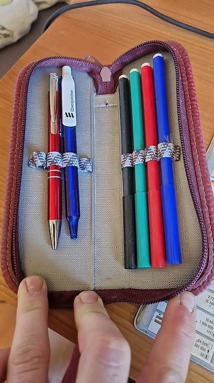 Schüler-Etuis: kleines Etui – Gebraucht aus Opfershofen TG von TraktorfahrerUG 1