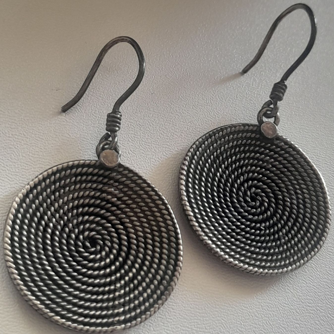 Orecchini pendenti & Orecchini a lobo: Boucles d'oreilles en argent 800 – Usato da Lausanne venduto da Glam-Luxe