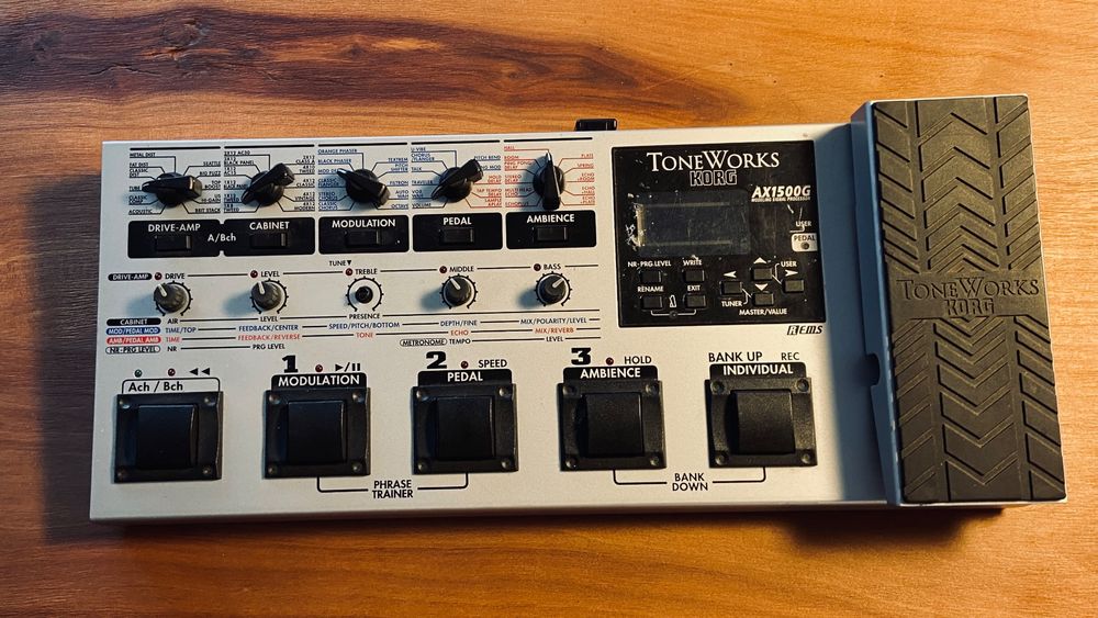 Korg ToneWorks 1500g E-Gitarren Multieffekt | Kaufen auf Ricardo