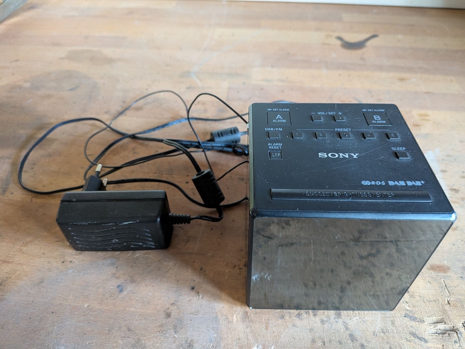 Sony Sveglie: Sony XDR-C1DBP DAB/FM Radiowecker – Usato da Amlikon-Bissegg venduto da Bine11