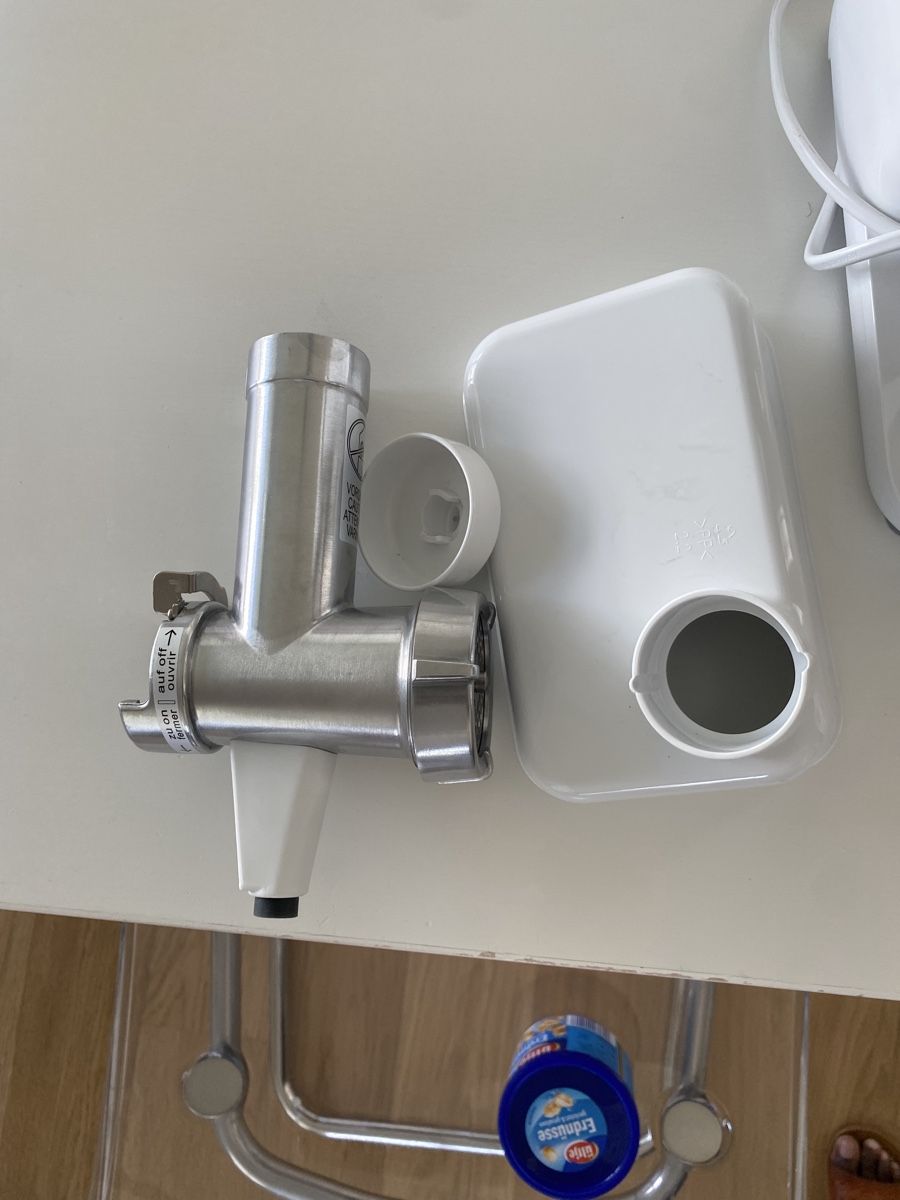 Bosch Küchengeräte: Bosch Kitchen Machine with Accessories – Gebraucht aus Zürich von ads_dr7c 2