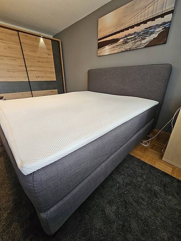 Betten: IKEA Boxspringbett 180x200 cm inkl. Topper – Gebraucht aus Kriens von pat_t5r5 3
