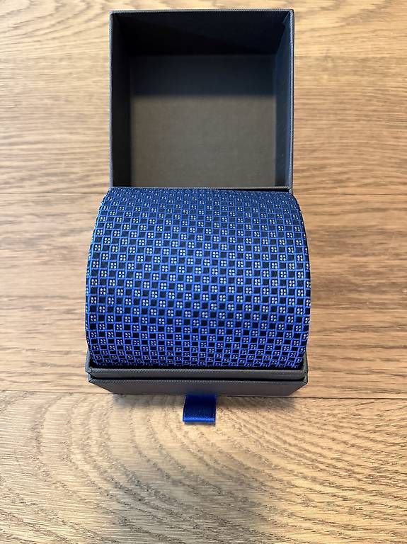 Cravatte: Patek Philippe Krawatte blau – Usato da Luzern venduto da Pascalito17 1