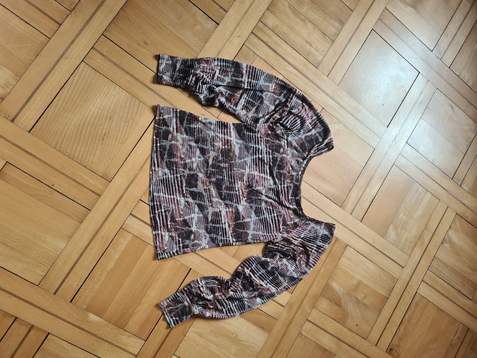 Top: elegante Top – Usato da Luzern venduto da Waldifee