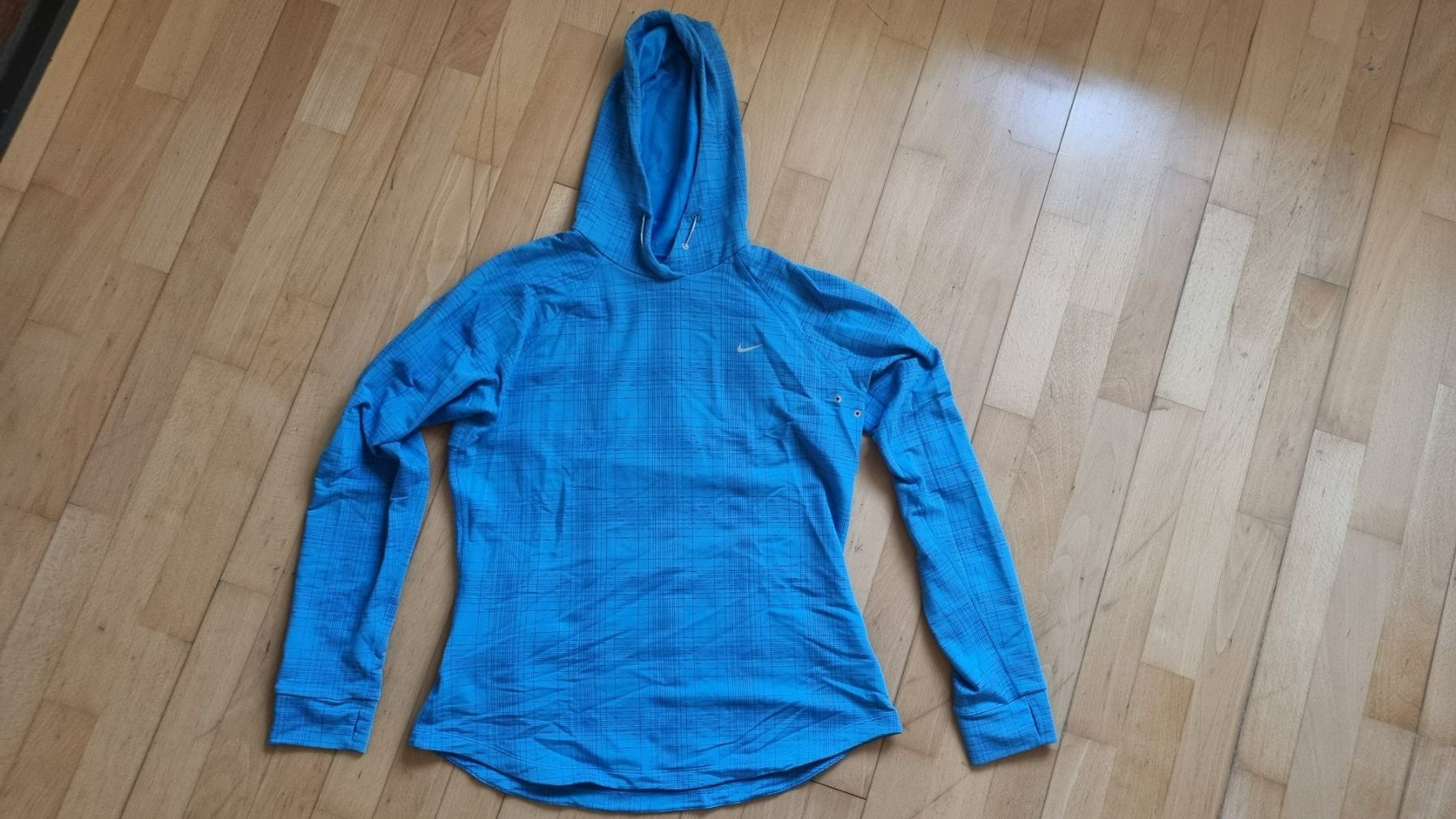 Nike Pullover & Sweatshirts: Nike Damen Lauf-Pullover mit Kapuze, Grösse L, gebraucht – Gebraucht aus Wohlen AG von stephanieAG