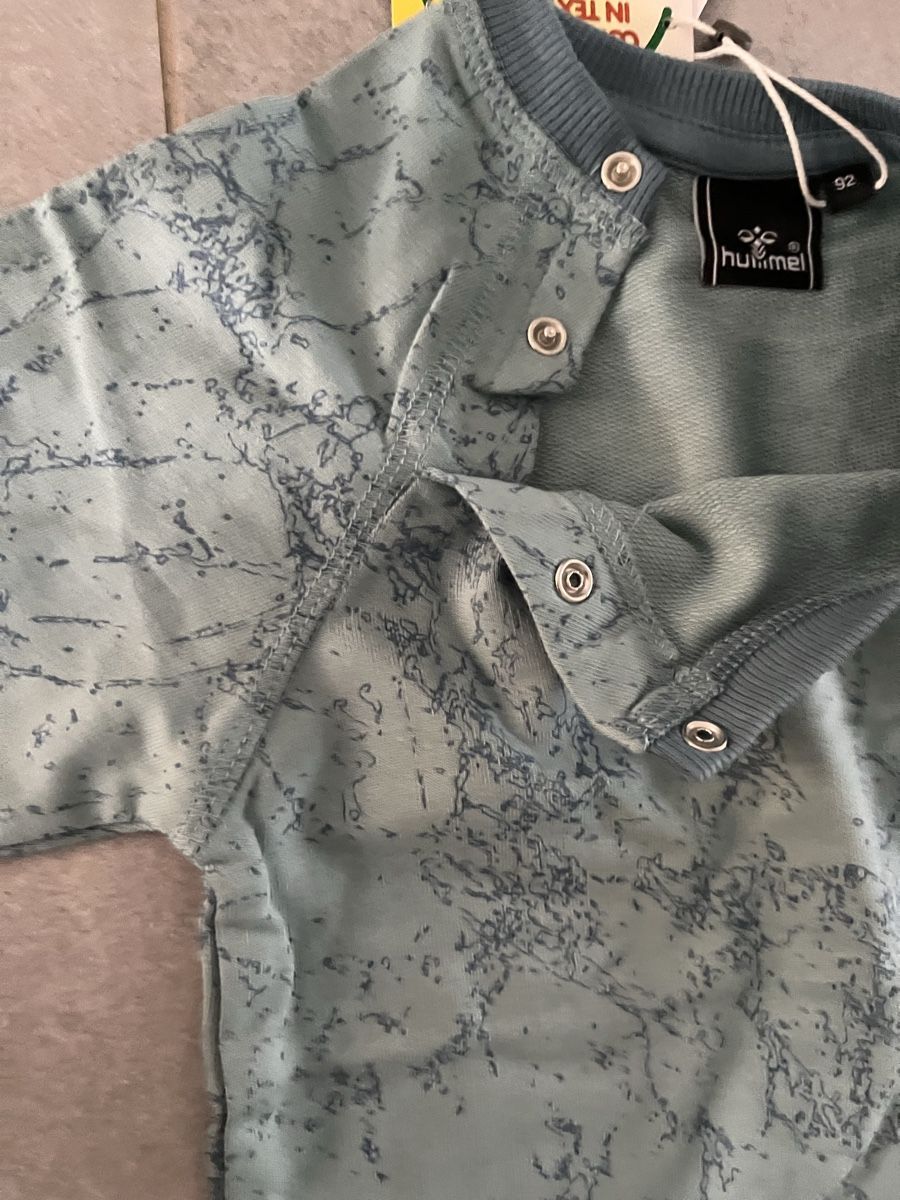 Hummel Maglioni & Felpe: Sehr schöner Hummel Pullover Grösse 92, neuw.  – Nuovo e nell'imballaggio originale da Lachen SZ venduto da edi_ty2n 2