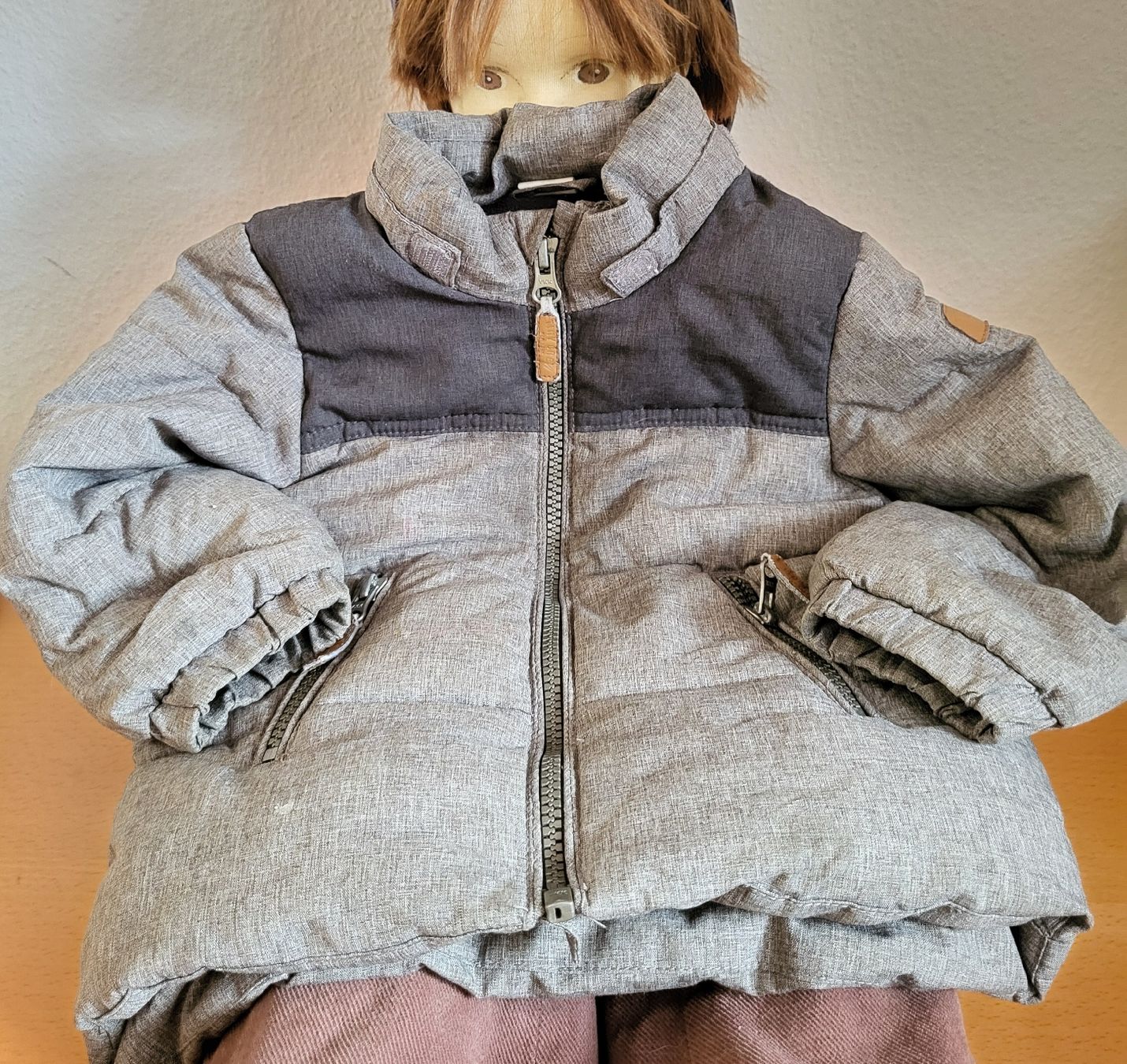Bambole: Puppe mit Kleidern  – Usato da Winterthur venduto da Baer49 2