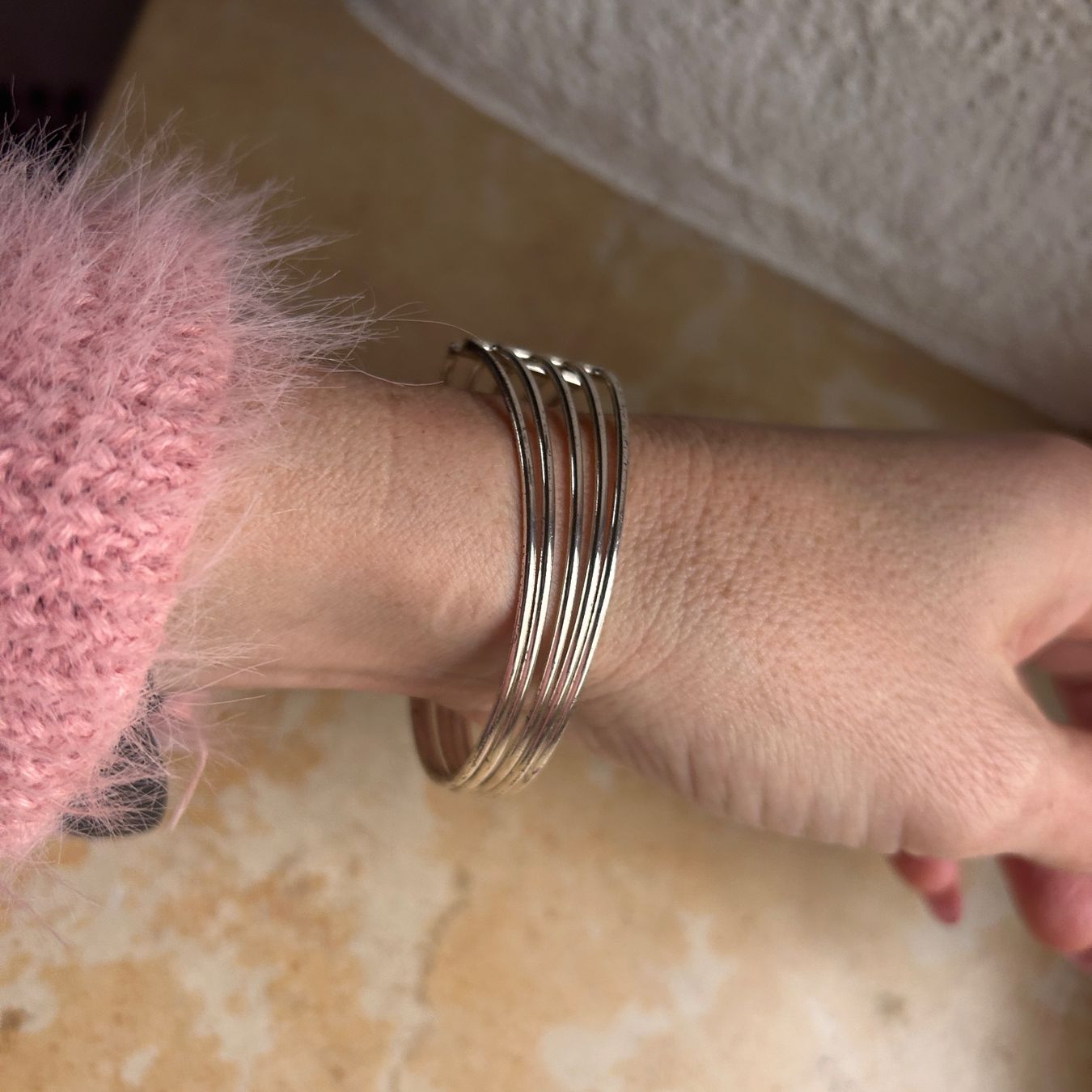 Bracciali & Braccialetti: Silberfarbiger Armreif (standardgrösse) – Usato da Dittingen venduto da Bellevista 5