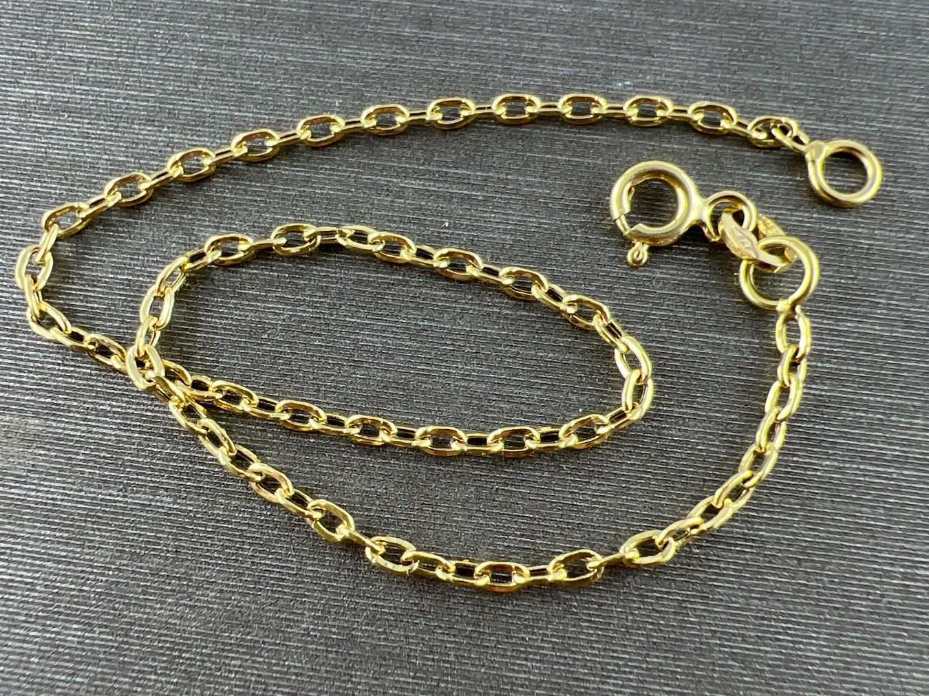 Armbänder & -reifen: Armkette 375 Gold – Gebraucht aus Niederuzwil von leo_8857