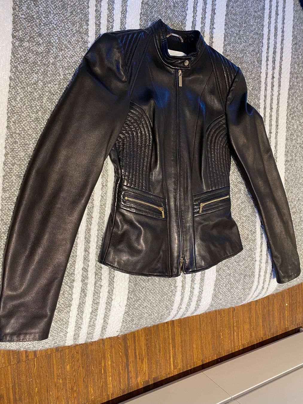 Hugo Boss Giacche: Hugo Boss Blazer -Lammleder- Gr.32 – Usato da Wollerau venduto da MX-TS 3