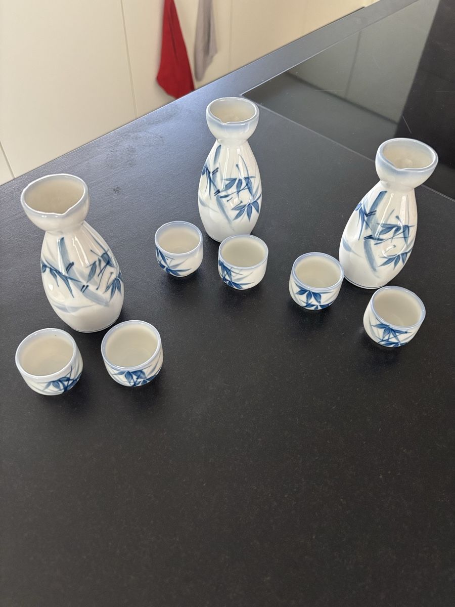 Tasses: Sake Set – D'occasion à Buchrain par Mr.Kim 1