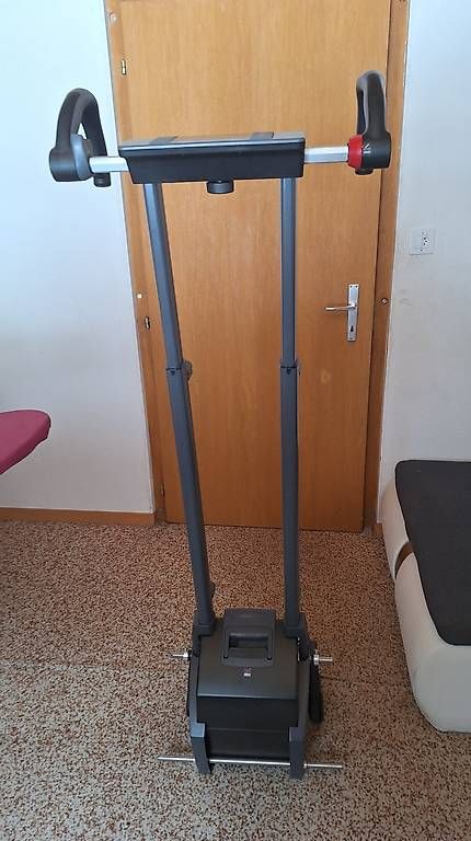 Sedie a rotelle: Küschall Compact (Manueller Rollstuhl) mit Scalamobil – Usato da Jona venduto da Mokona7 3
