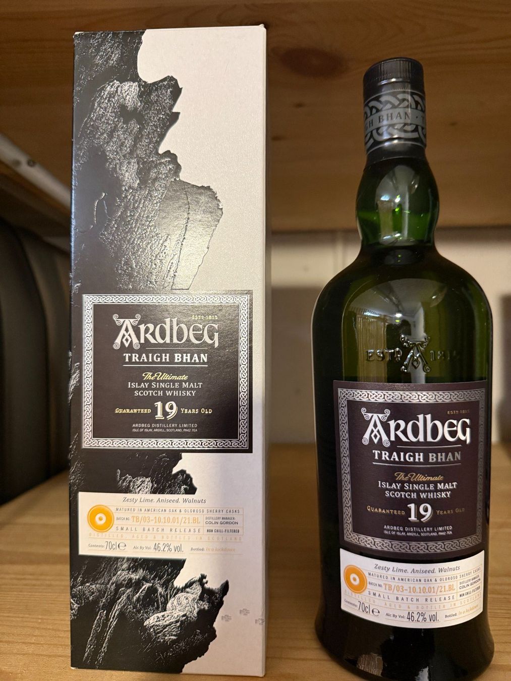 Ardbeg Bevande alcoliche: Ardbeg Traigh Bhan – Batch 3, 19y – Nuovo e nell'imballaggio originale da Zürich venduto da Nistel