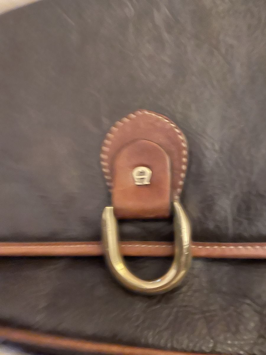 Aigner Taschen für Damen: Stylish Aigner Leather Bag 80s – Gebraucht aus Waedenswil von Paps04 1