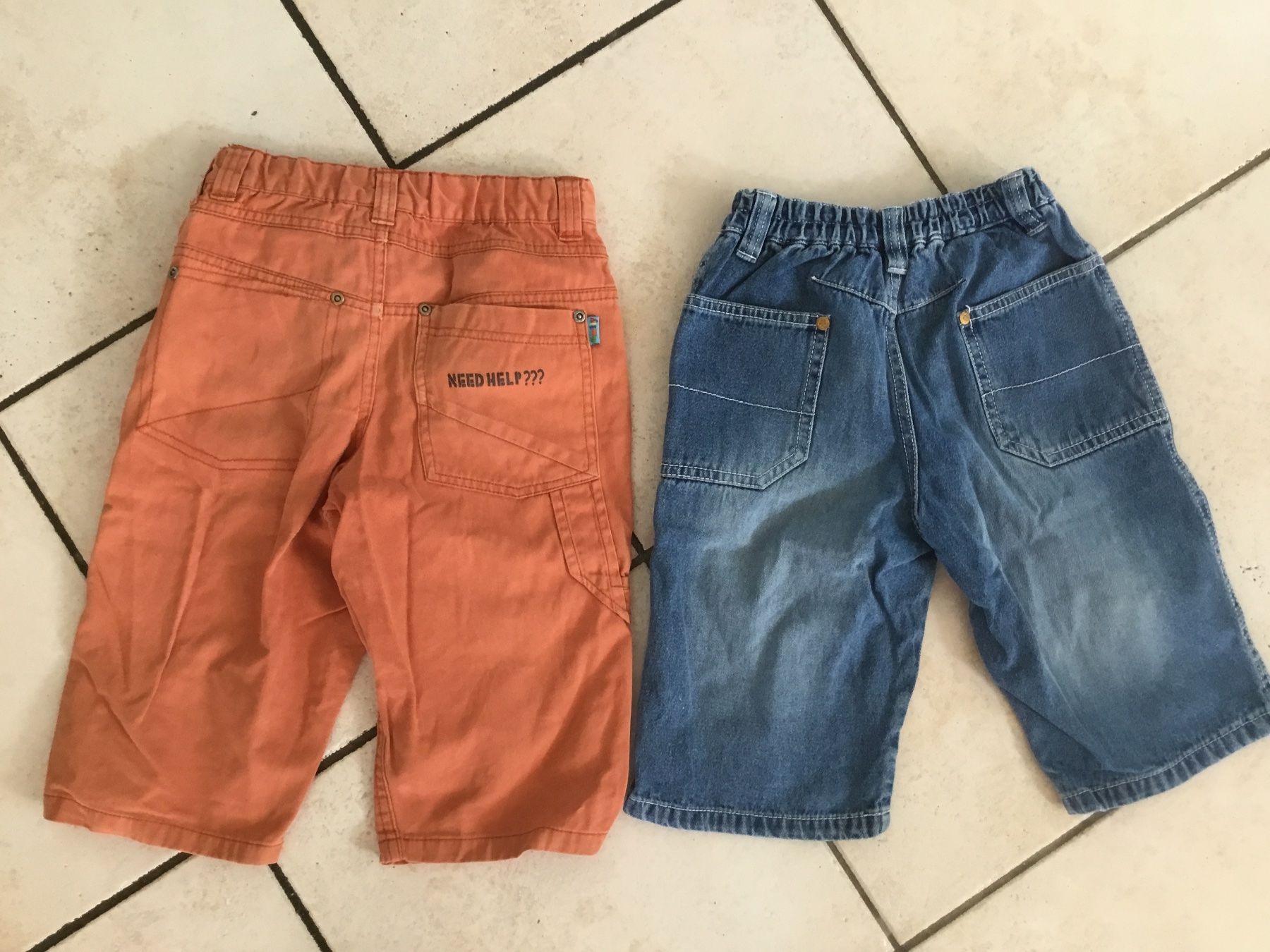 Pantaloni: 2 Smile Capri Shorts Gr.110/116 – Usato da Obergerlafingen venduto da cabo4 1