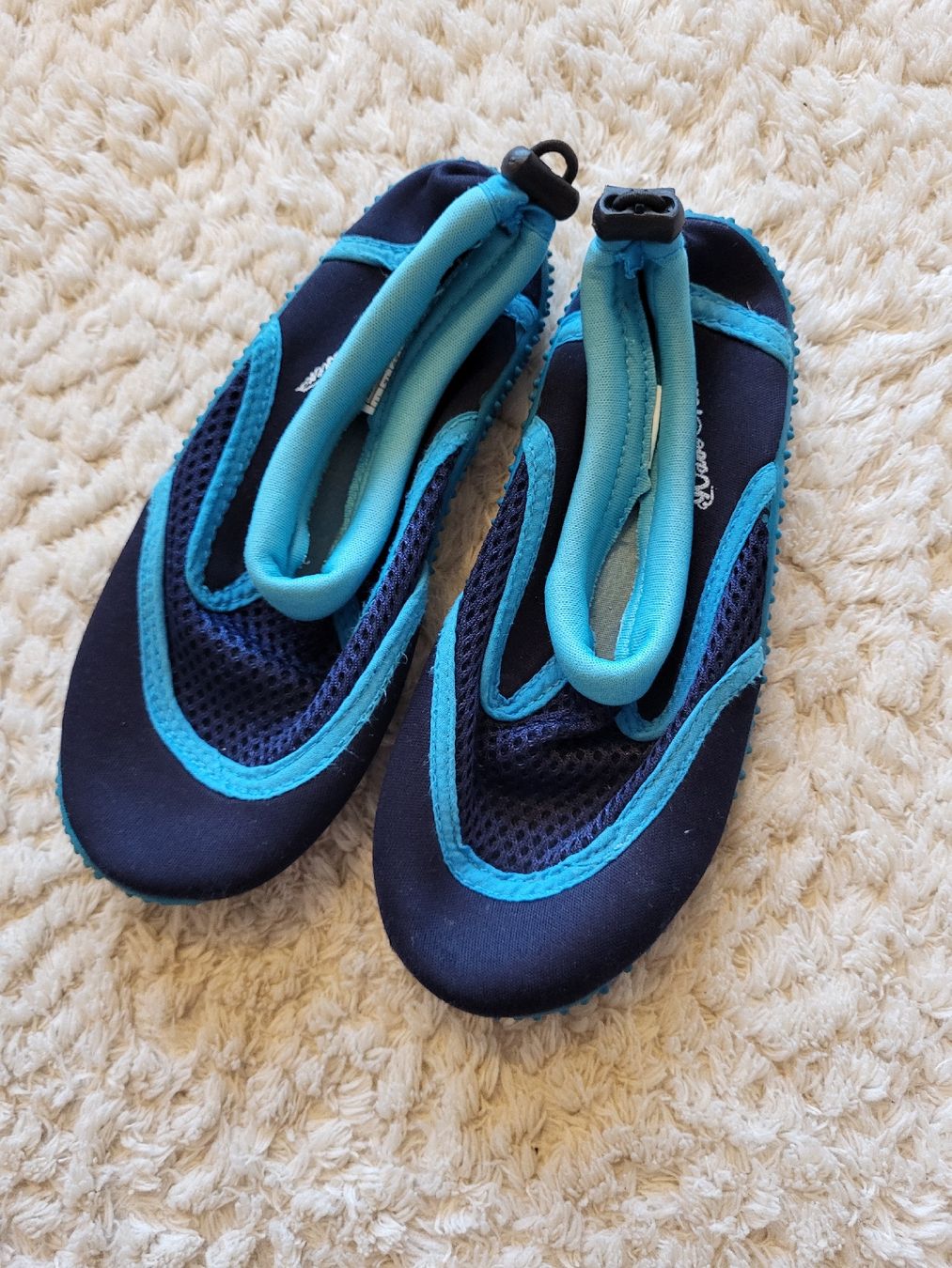Scarpe per ragazzi: Wasserschuhe Badeschuhe Gr 29  – Usato da Felben-Wellhausen venduto da Brummbaer90