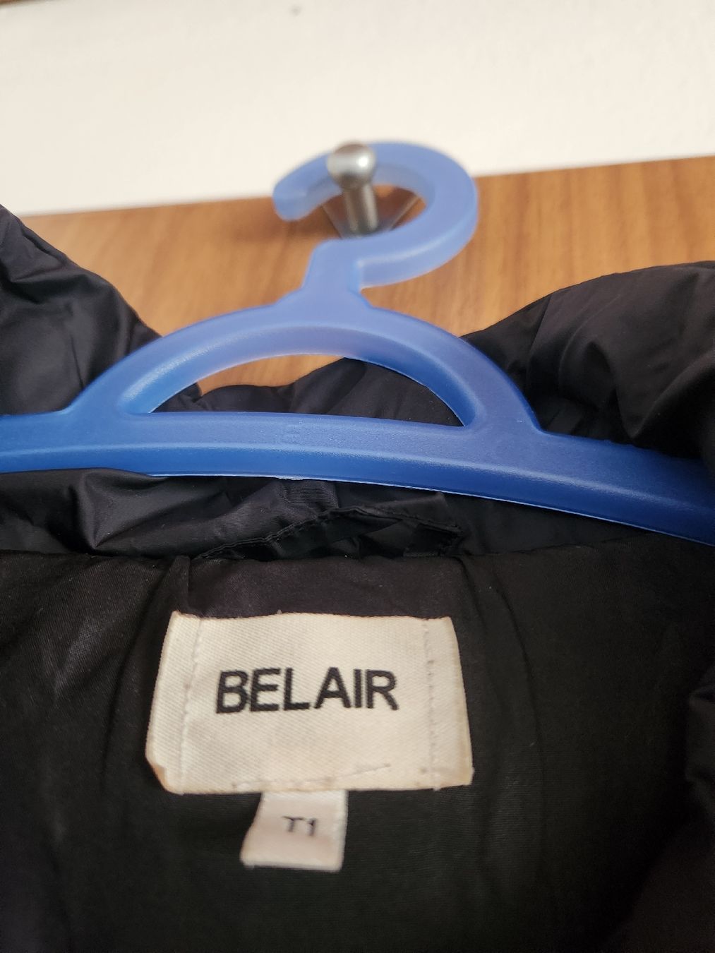 Cappotti: Doudoune BELAIR capuche fourrure T1  – Usato da Niedergösgen venduto da Eva2410 3
