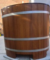 Saunabottich aus Holz mit Leiter