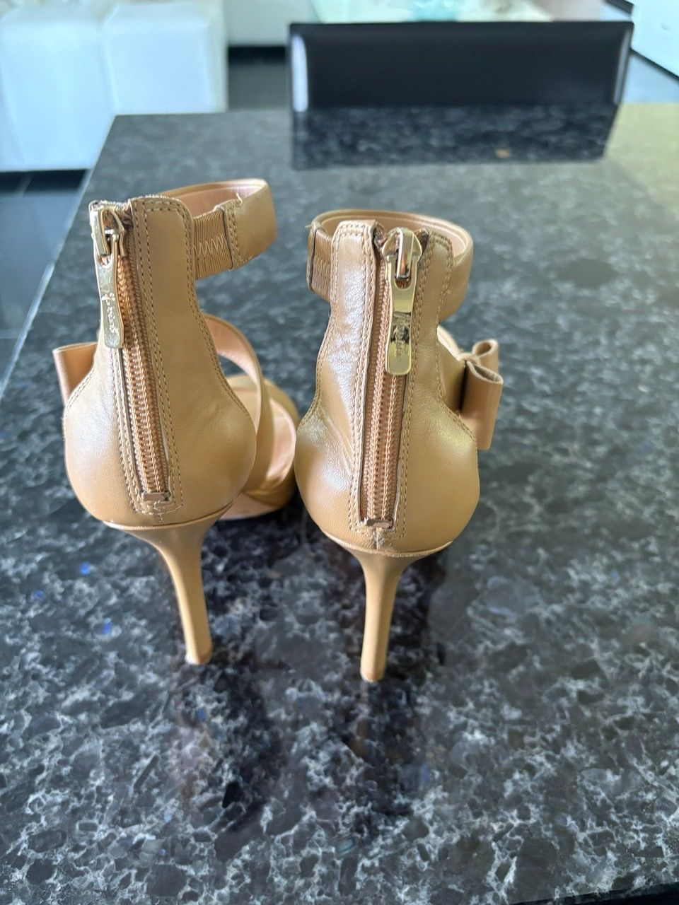 Guess Scarpe da donna: Schuhe Guess Marciano – Usato da Jonschwil venduto da Dr.MeganHunt 2