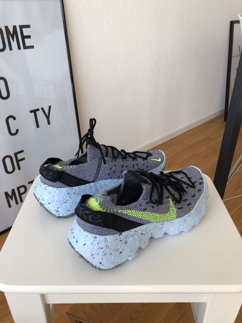 Nike Scarpe da donna: Nike Space Hippie 04 Grey Volt Gr.40 – Nuovo e nell'imballaggio originale da Biel/Bienne venduto da SonicBiel 2