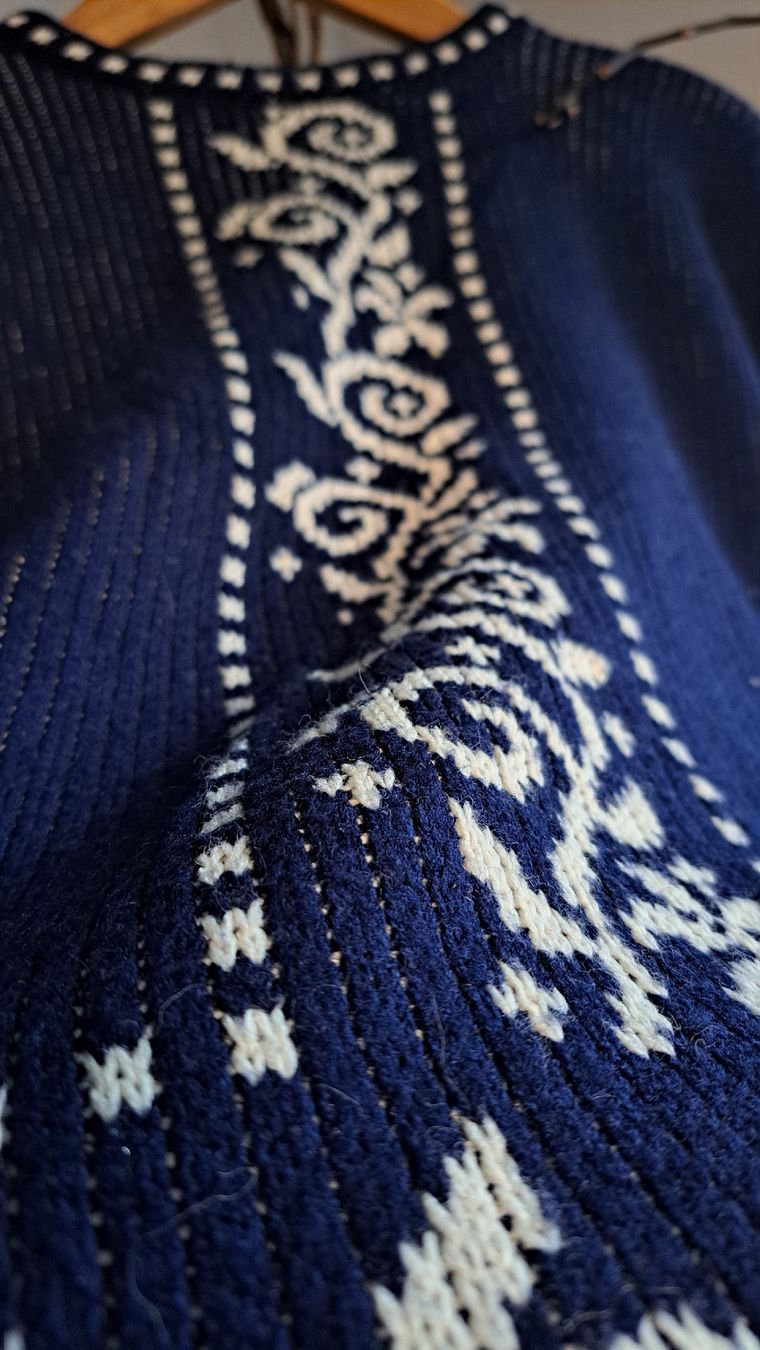 Maglioni & Felpe: 90s Vintage Strickpullover CARPISTRANO L 44 46 Pullover – Usato da Mollis venduto da Fauchi99 8