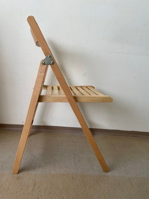 Chaises: 9 Klappstühle aus Holz – D'occasion à Oberrieden par Ket25 2