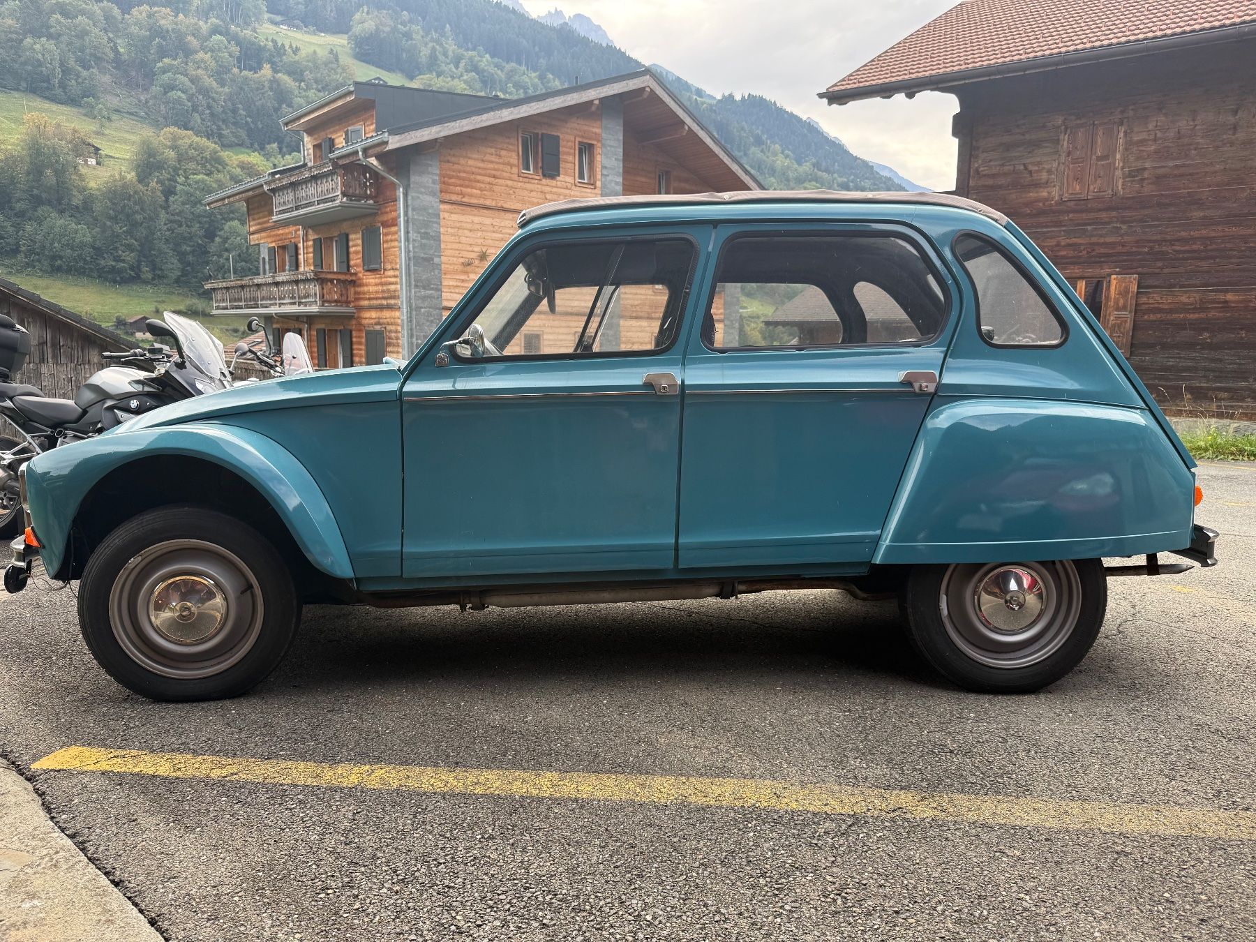 Citroën Autos: dyane 4 – Gebraucht aus troistorrents von KIKICHR 1