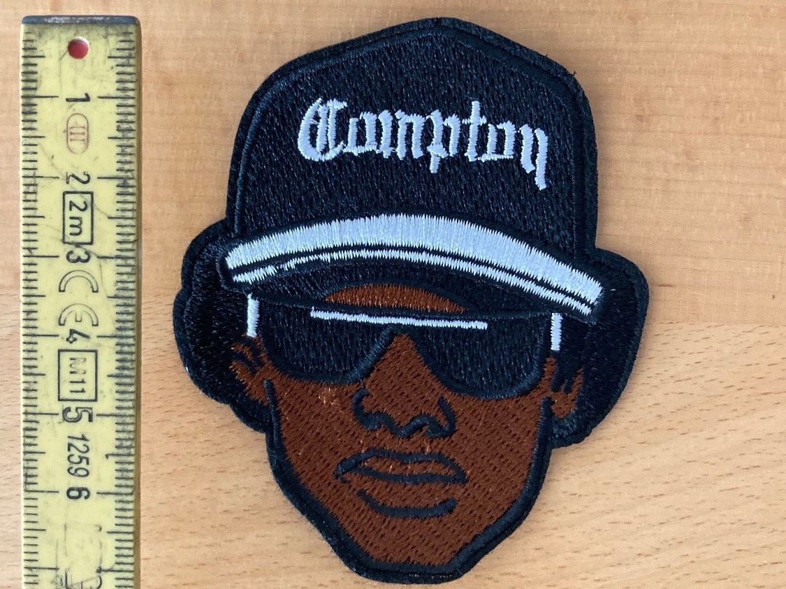Toppe: Eazy-E Patch Aufnäher Hip Hop Rap – Nuovo (secondo la descrizione) da Horn venduto da abutre72