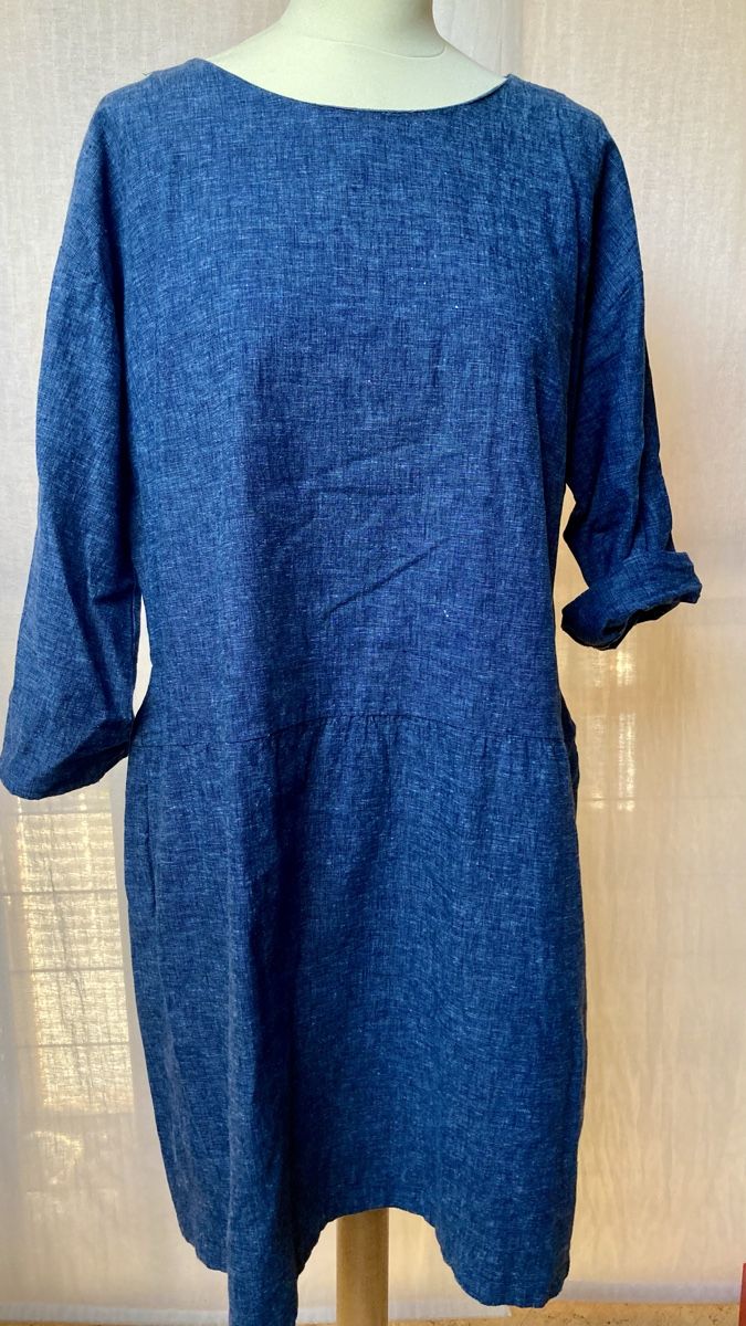 Robes: Kleid – D'occasion à Läufelfingen par petit-nicola 1