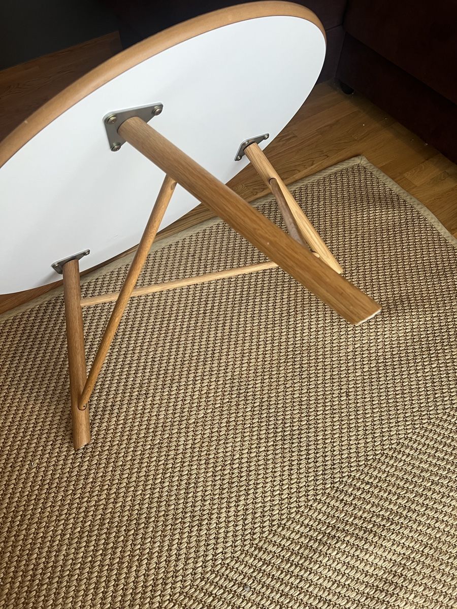Tische: Coffee table white round wood legs good condition – Neu (gemäss Beschreibung) aus Wädenswil von puh_n8wy 3